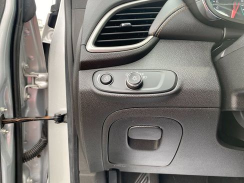 Used 2019 Chevrolet Trax LS image 14