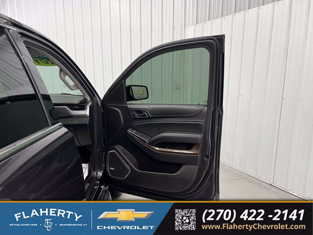 Used 2016 Chevrolet Suburban LT AWD/4WD image 14