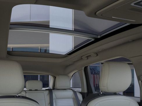 New 2026 Lincoln Nautilus Reserve image 22