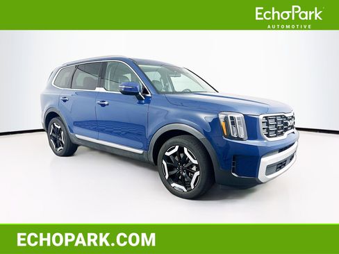 Used 2025 Kia Telluride S image 1