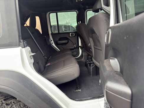 Used 2023 Jeep Wrangler Sport image 17