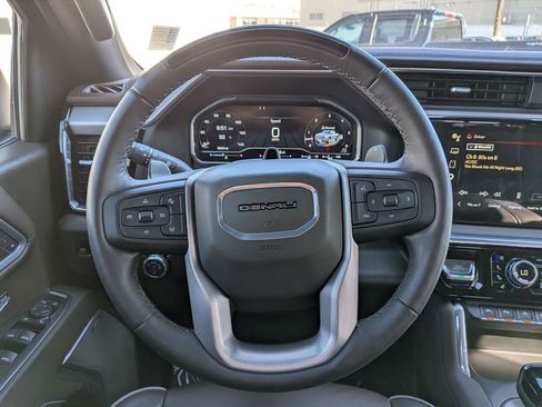 Used 2025 GMC Sierra 1500 Denali AWD/4WD image 20