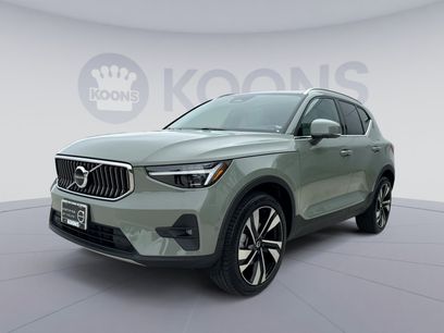 Certified 2025 Volvo XC40 B5 Ultra w/ Protection Package Premier