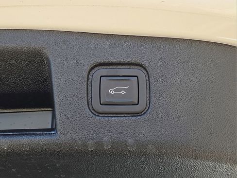 Used 2024 Chevrolet Blazer EV RS image 16