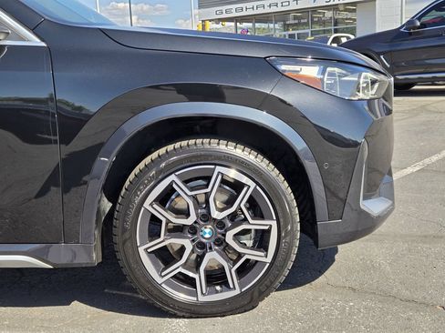 Used 2023 BMW X1 xDrive28i w/ Premium Package AWD/4WD image 9