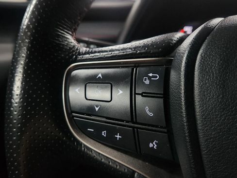 Used 2019 Lexus UX 200 F Sport image 28