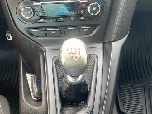 Used 2013 Ford Focus ST FWD image 33