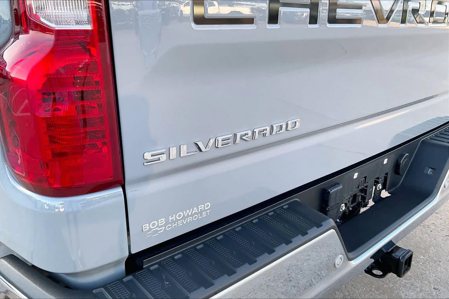 Used 2024 Chevrolet Silverado 1500 LT w/ Z71 Off-Road Package AWD/4WD image 29