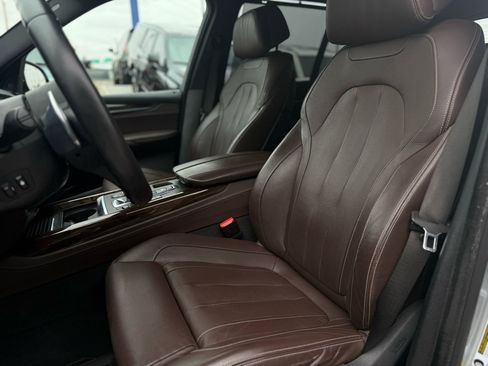Used 2018 BMW X5 xDrive50i image 10