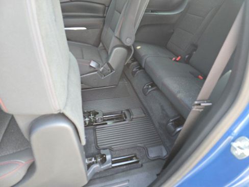 Used 2024 Chevrolet Traverse Z71 w/ LPO, Floor Liner Package AWD/4WD image 37