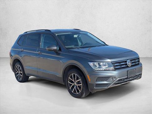 Used 2021 Volkswagen Tiguan S image 3