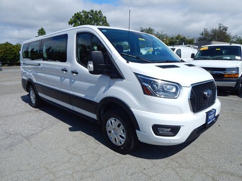 Used 2023 Ford Transit 350 XLT RWD image 10