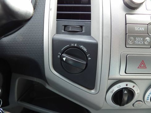 Used 2010 Toyota Tacoma 4x4 Double Cab image 32