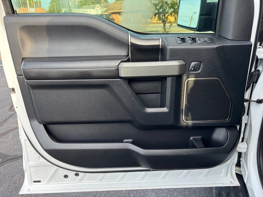 Used 2018 Ford F150 Raptor AWD/4WD image 14
