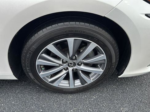 Certified 2021 Lexus ES 350 w/ Accessory Package image 36