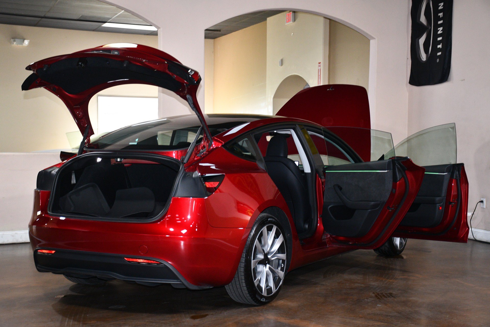 Used 2025 Tesla Model 3 Long Range AWD/4WD image 91