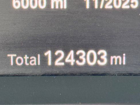 Used 2020 BMW 530i xDrive w/ Premium Package image 20