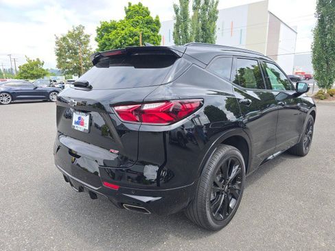 Used 2022 Chevrolet Blazer RS w/ Enhanced Convenience Package image 4