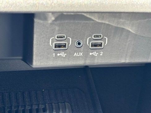 New 2026 Jeep Grand Wagoneer Limited AWD/4WD image 25