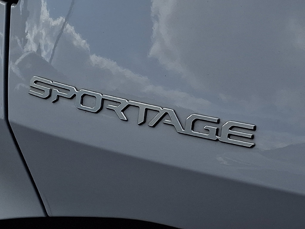 Certified 2023 Kia Sportage X-Line w/ X-Line Premium Package AWD/4WD image 33