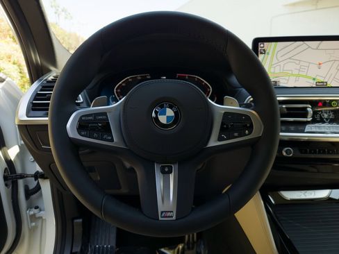 New 2025 BMW X4 xDrive30i w/ Premium Package image 11