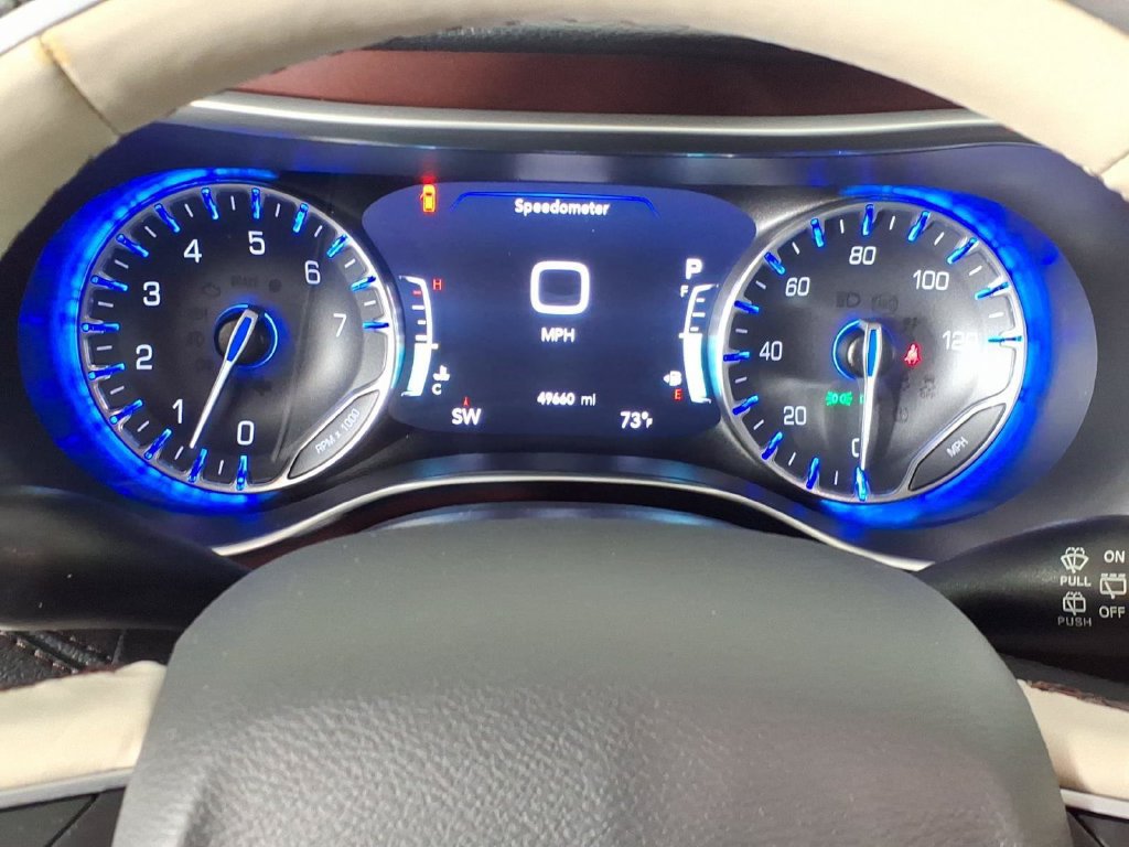 Used 2020 Chrysler Pacifica Limited FWD image 22