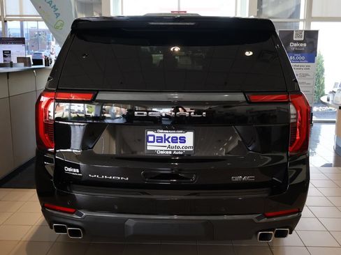 Used 2026 GMC Yukon Denali Ultimate AWD/4WD image 4
