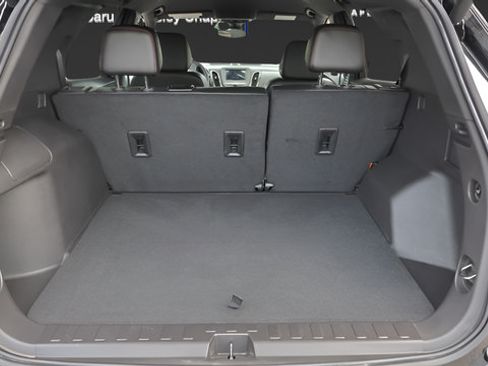Used 2024 Chevrolet Equinox RS FWD image 18
