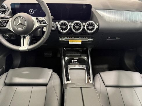 New 2026 Mercedes-Benz GLA 250 4MATIC image 6