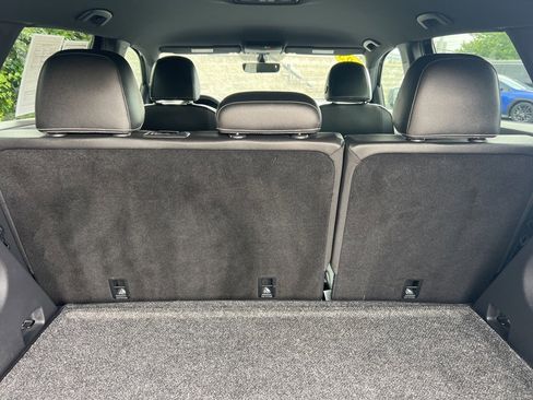 Used 2023 Volkswagen Atlas Cross Sport SE image 12