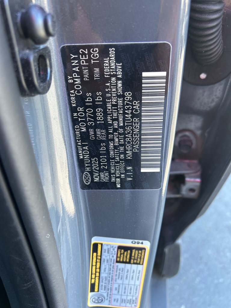 Used 2026 Hyundai Venue SEL FWD image 3