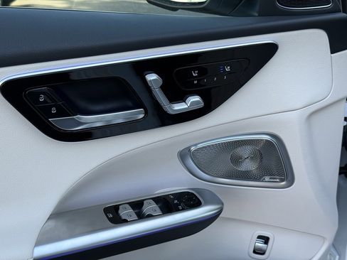 New 2025 Mercedes-Benz C 300 Sedan image 11