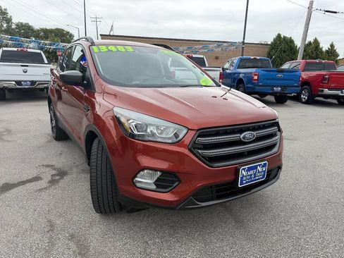 Used 2019 Ford Escape SEL w/ SEL Sport Appearance Package AWD/4WD image 3