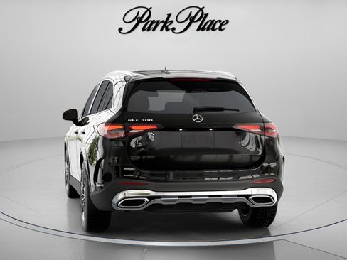 Certified 2025 Mercedes-Benz GLC 300 image 15