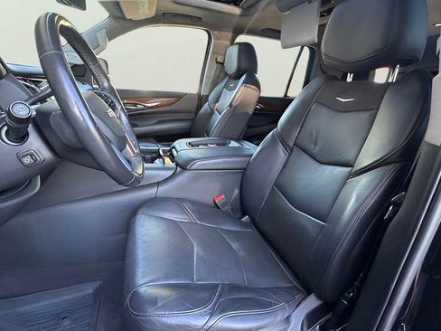 Used 2020 Cadillac Escalade Luxury image 50