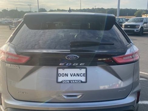 Used 2022 Ford Edge SEL w/ Convenience Package image 8