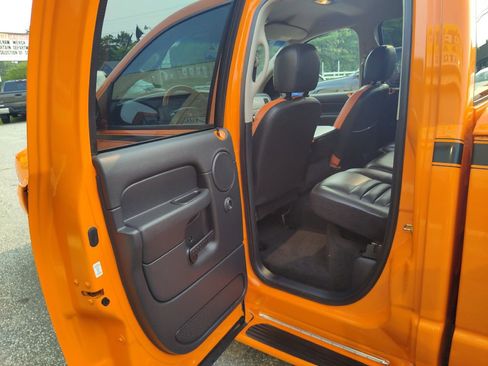 Used 2005 Dodge Ram 1500 Truck SLT w/ Sport Appearance Group image 13