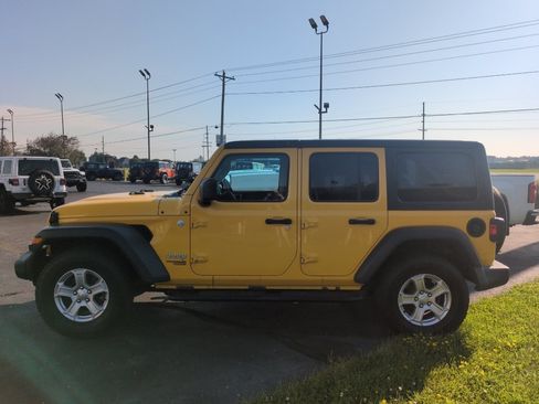 Used 2019 Jeep Wrangler Unlimited Sport S AWD/4WD image 8