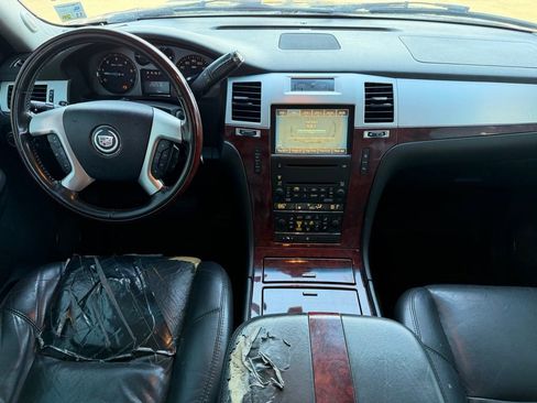 Used 2007 Cadillac Escalade Base w/ Information Package image 16