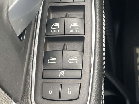 Used 2024 RAM 2500 Big Horn w/ Bed Utility Group image 34