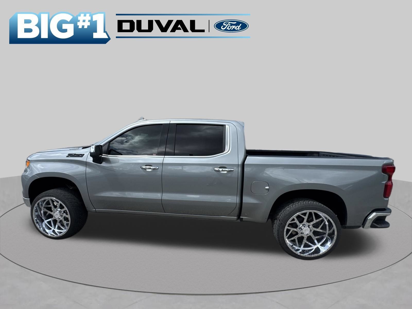 Used 2023 Chevrolet Silverado 1500 LTZ AWD/4WD image 5