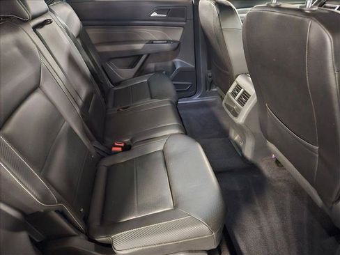 Used 2023 Volkswagen Atlas Cross Sport SE FWD image 18