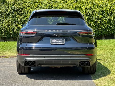 Certified 2023 Porsche Cayenne AWD/4WD image 7