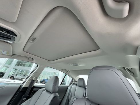 Used 2024 Subaru Legacy Limited image 19