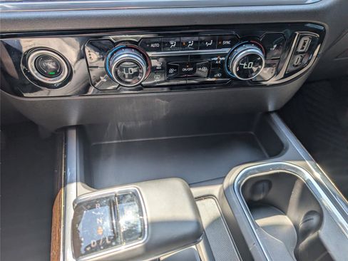 Used 2024 GMC Sierra 1500 Elevation w/ X31 Off-Road Package AWD/4WD image 21