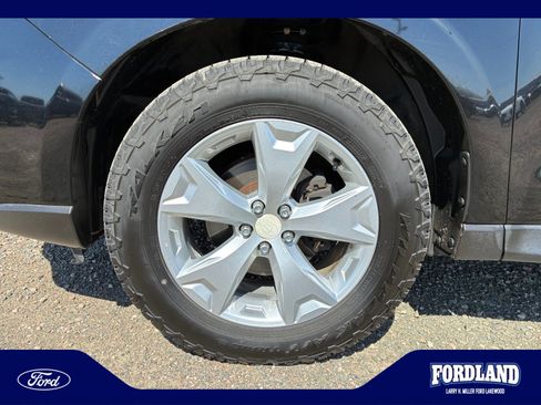 Used 2015 Subaru Forester 2.5i Premium AWD/4WD image 26