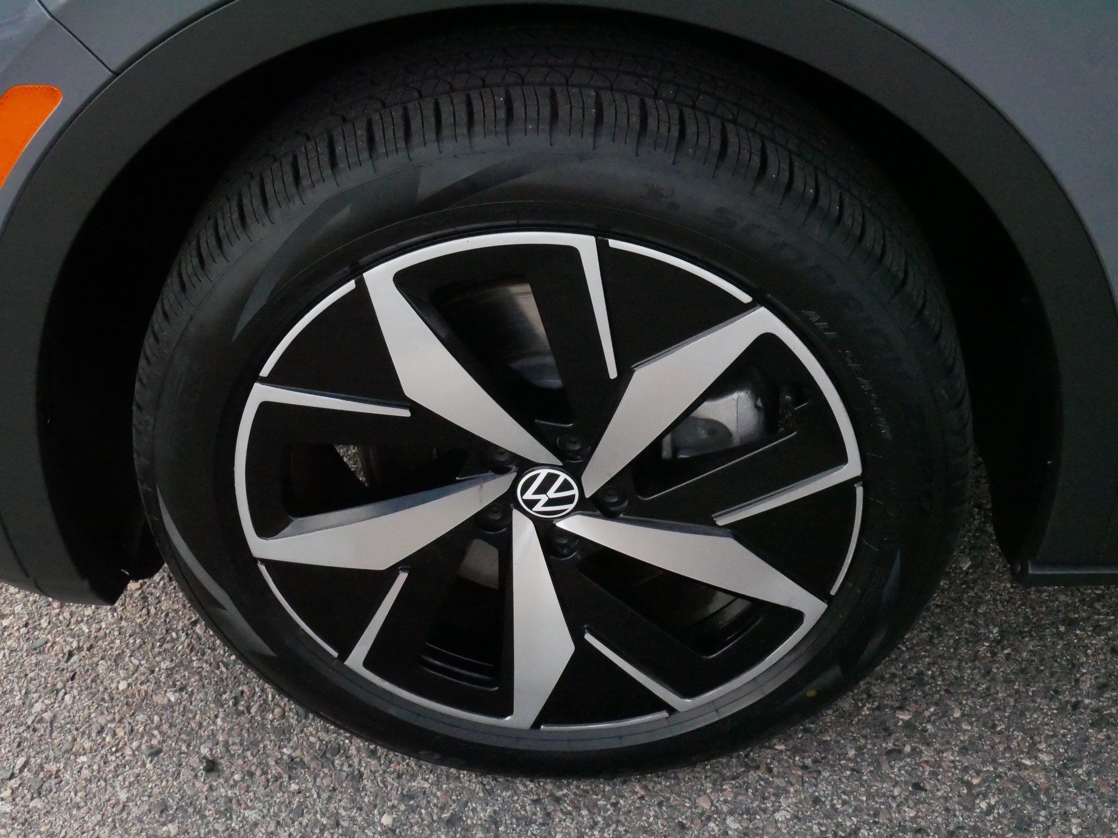Certified 2023 Volkswagen ID.4 Pro S AWD/4WD image 17