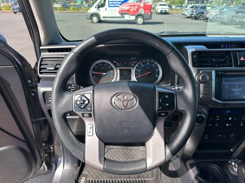 Used 2019 Toyota 4Runner Limited AWD/4WD image 20