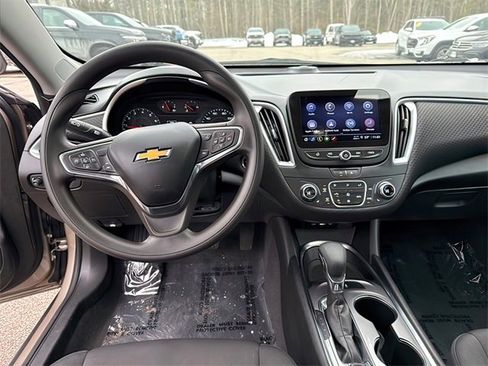 Used 2023 Chevrolet Malibu LT image 24