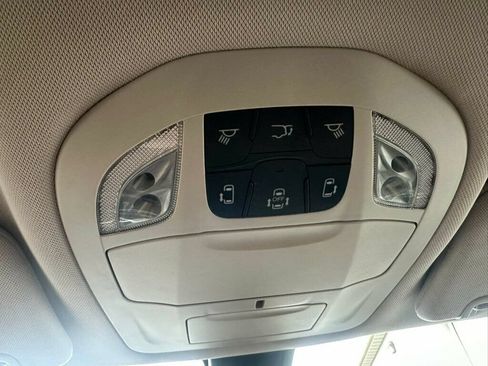 Used 2017 Chrysler Pacifica Touring FWD image 21